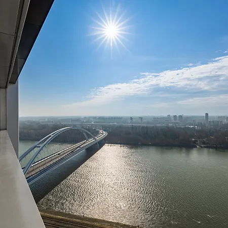 Eurovea Tower Апартаменты *