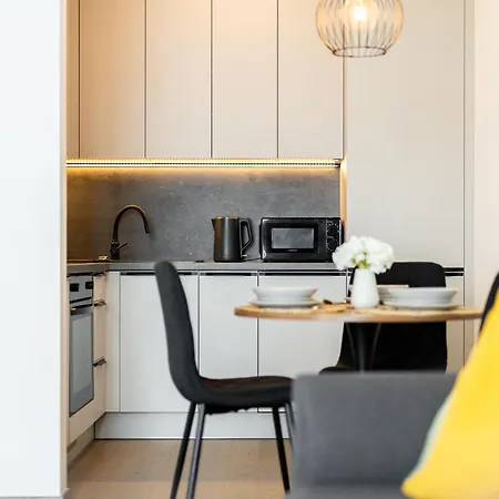 Eurovea Tower * ברטיסלאבה