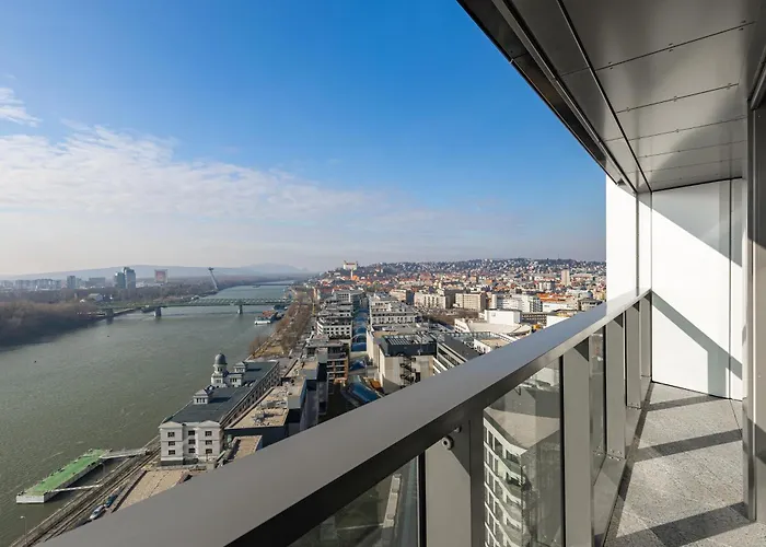 Eurovea Tower 아파트